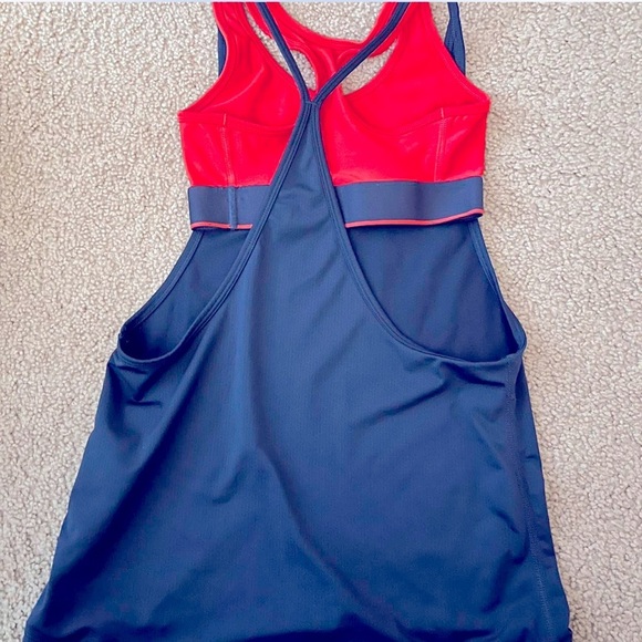 UNDER ARMOUR 2-in-1 Sports Bra - Picture 6 of 8